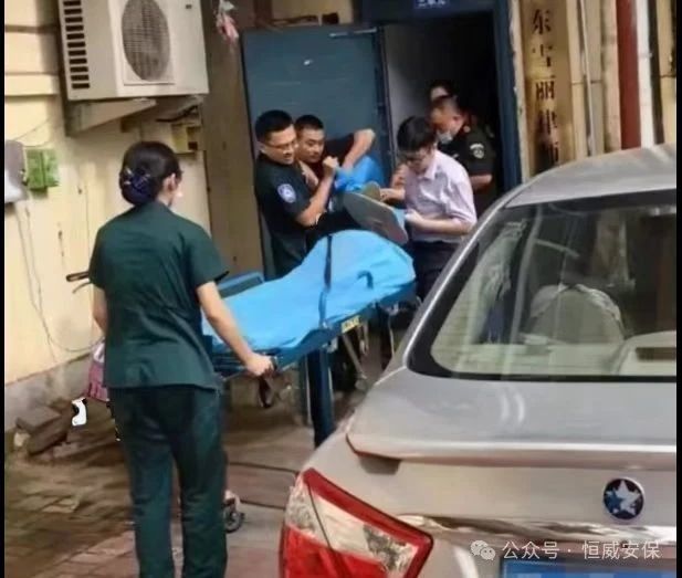 【凡人微光】恒威保安：危急時(shí)刻伸援手，溫暖人心傳大愛(ài)